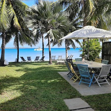 Fantastic Spacious Beachfront Villavacances Гранд-Бэй Экстерьер фото